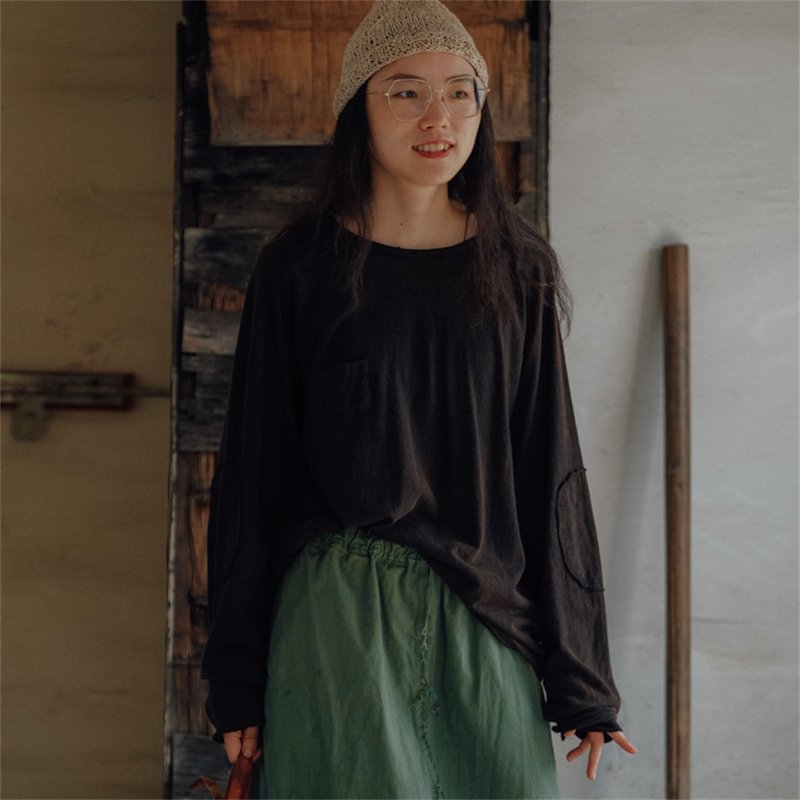 岩黑色 復古做舊長袖漢麻棉T恤 - 女 T 恤 - 棉．麻 黑色
