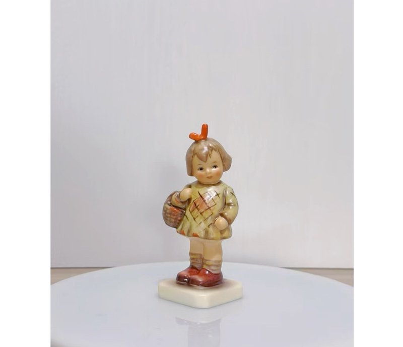 德國頂級瓷偶Hummel收藏中古手工手繪喜姆娃娃小尺寸/一等品 - 公仔/玩偶 - 瓷 