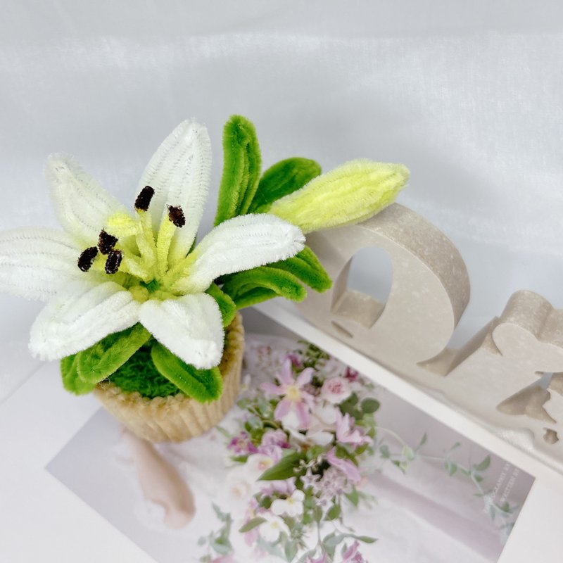 【手工訂製】百合花毛根盆栽【持久的愛】 - 擺飾/家飾品 - 其他材質 