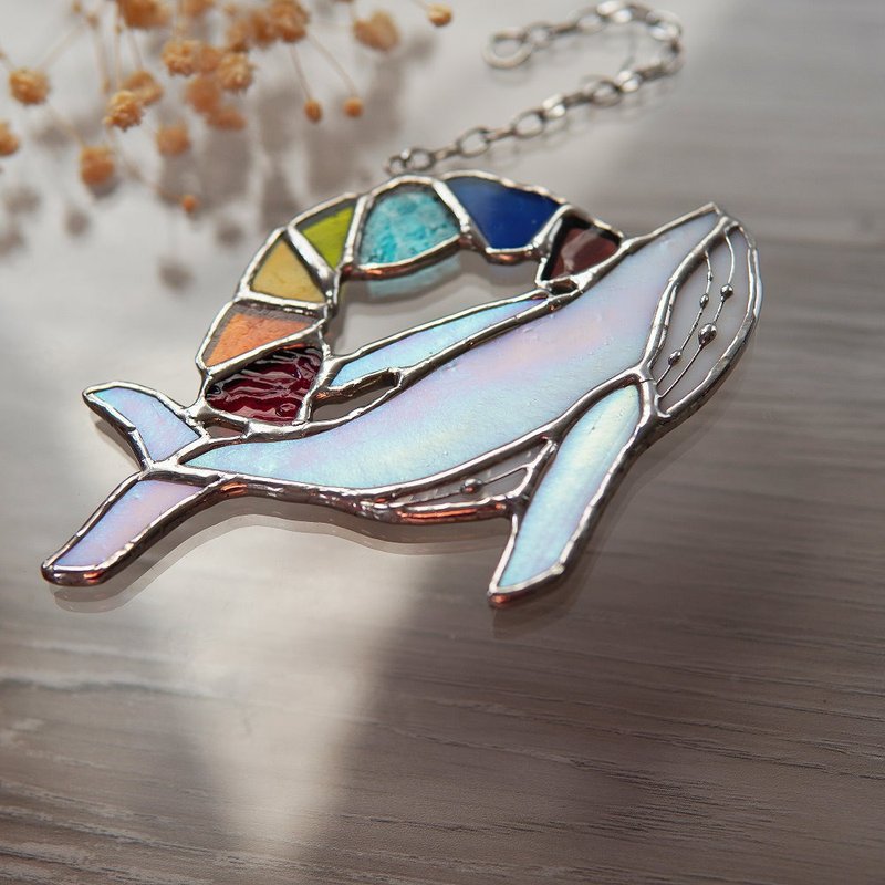 Migaloo米迦羅 鯨魚吊飾-鑲嵌玻璃 - 擺飾/家飾品 - 其他材質 多色