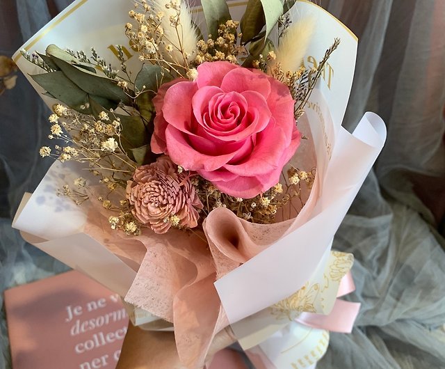 Velvet Baby Pink Immortal Rose Lover Bouquet with Card Bag - Shop esflower  Dried Flowers & Bouquets - Pinkoi