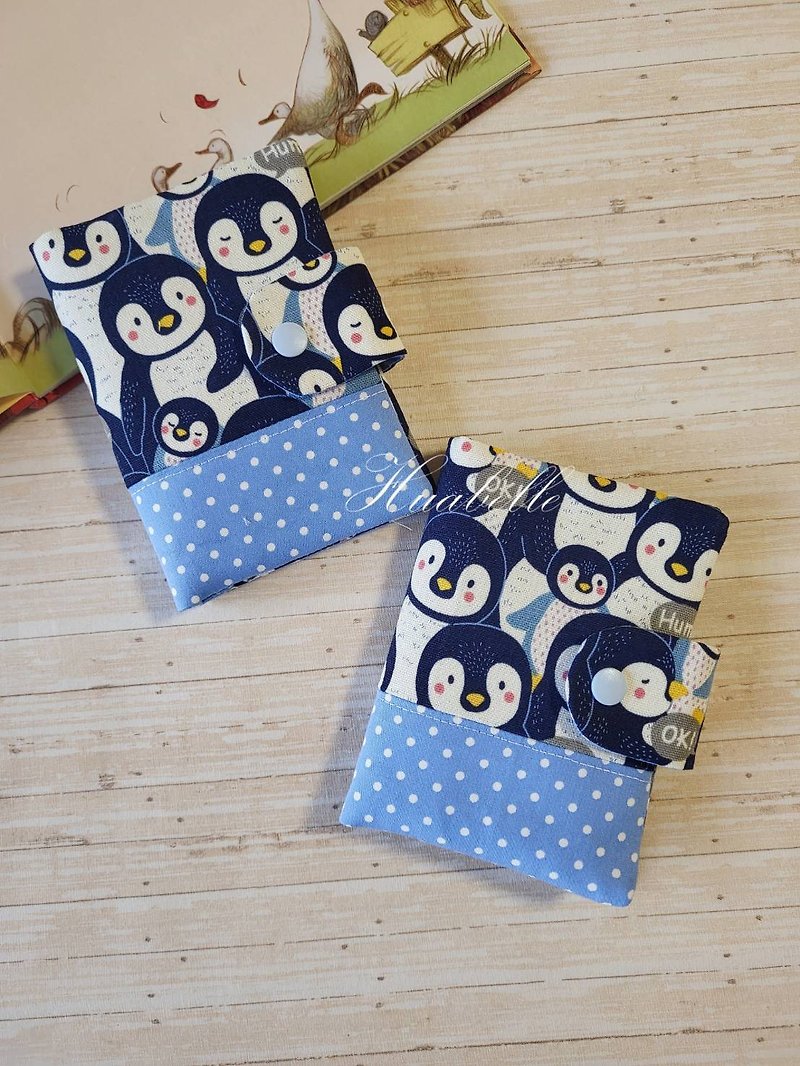 Penguin stitching travel passport cover card holder passport bag handmade passport holder passport cover - ที่เก็บพาสปอร์ต - ผ้าฝ้าย/ผ้าลินิน สีน้ำเงิน