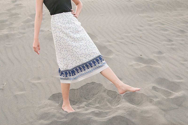 キリンキリンMan_Blueand White Amoeba Vintage Skirt - スカート - ナイロン ホワイト
