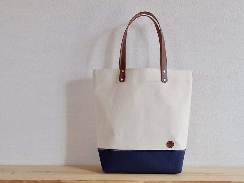 Leather handle canvas vertical tote bag Genuine x navy - Handbags & Totes - Cotton & Hemp Blue