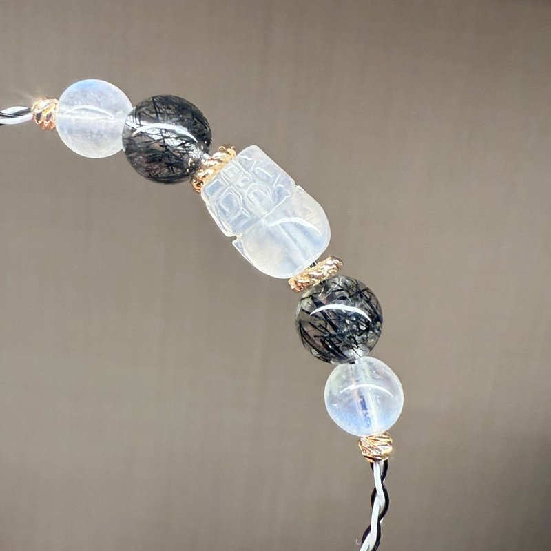 霽月貔光     直覺柔引 守護聚財 鄰手作 - 手鍊/手鐲 - 水晶 白色