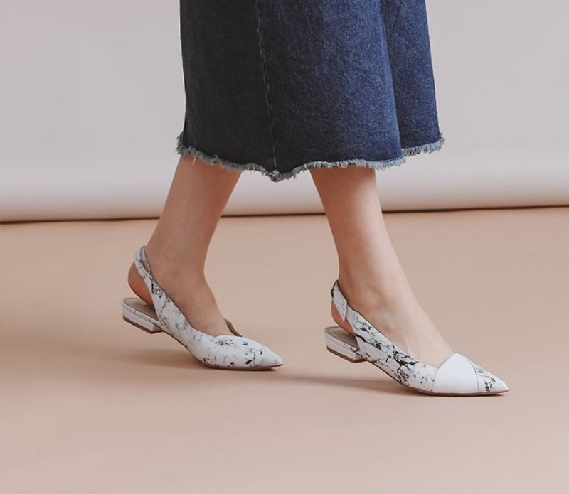 Elegant slant splicing heel digging small pointed leather shoes white marble - รองเท้ารัดส้น - หนังแท้ ขาว