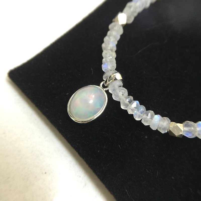 Full of gemstone opal stone bracelet - Bracelets - Gemstone White