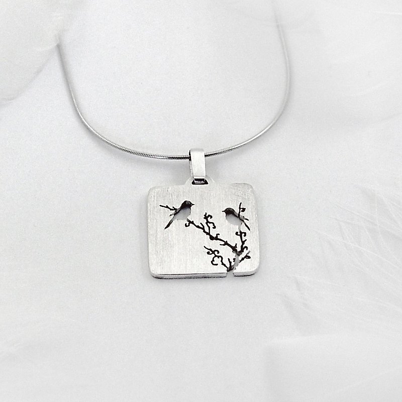Magpie on the Plum / 925 Sterling Silver Necklace-Gift for her - สร้อยคอ - เงินแท้ สีเงิน