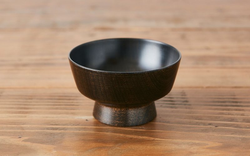 Rice Bowl Turned on a Potter's Wheel Mizumezakura Black Lacquer - ถ้วยชาม - ไม้ สีดำ