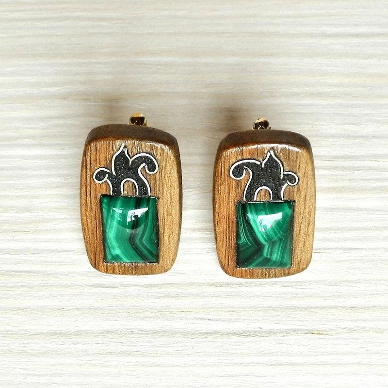 Wooden cufflinks with malachite - 袖口鈕 - 木頭 多色
