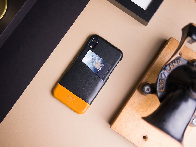 真皮手機殼 iPhone XR 6.1吋 Metro - 黑/棕- 客製化刻字禮物 - 手機殼/手機套 - 真皮 黑色