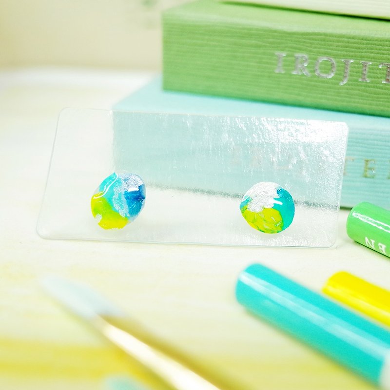 Hand-painted on-ear earrings, ear pins/ Clip-On during the Great Summer Festival - Earrings & Clip-ons - Waterproof Material Green