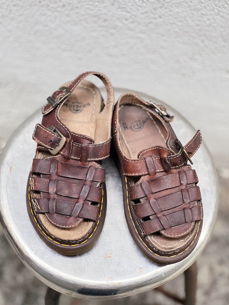 Dr. Martens 深咖褐色編織 真皮牛皮革 厚底編織涼鞋靴馬汀鞋馬丁 - 涼鞋 - 真皮 咖啡色