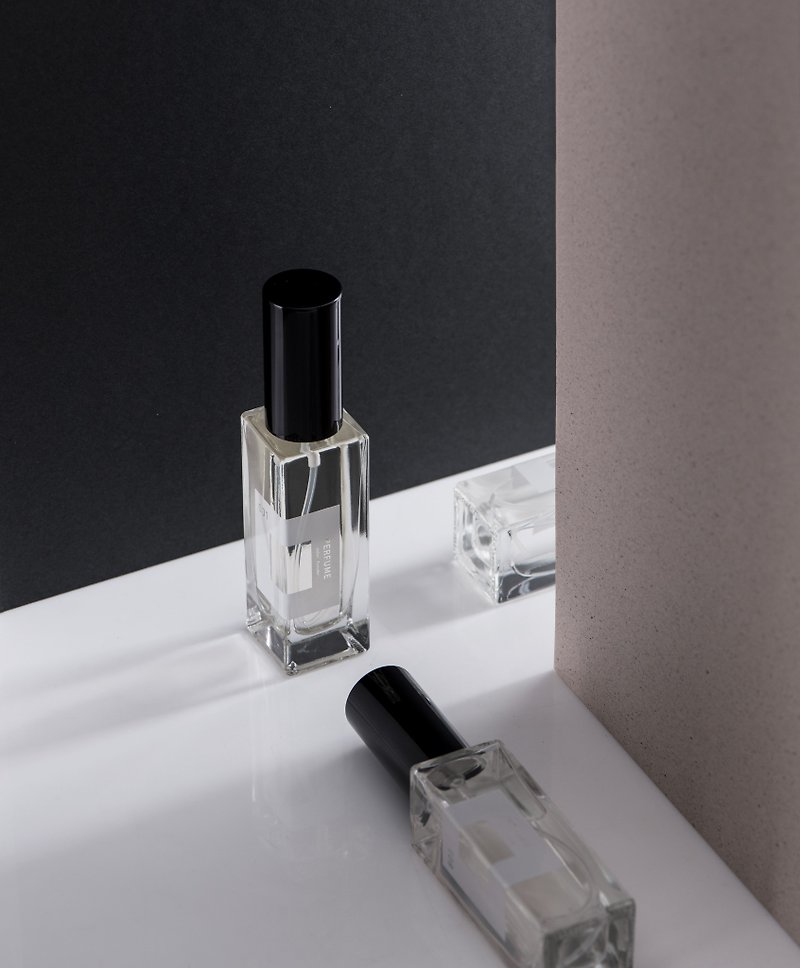 Themed light perfume - 29.09.64 30ml - น้ำหอม - วัสดุอื่นๆ สีใส