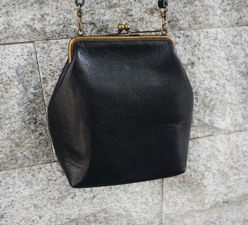 Sienna elegant mouth gold bag - Messenger Bags & Sling Bags - Genuine Leather Black