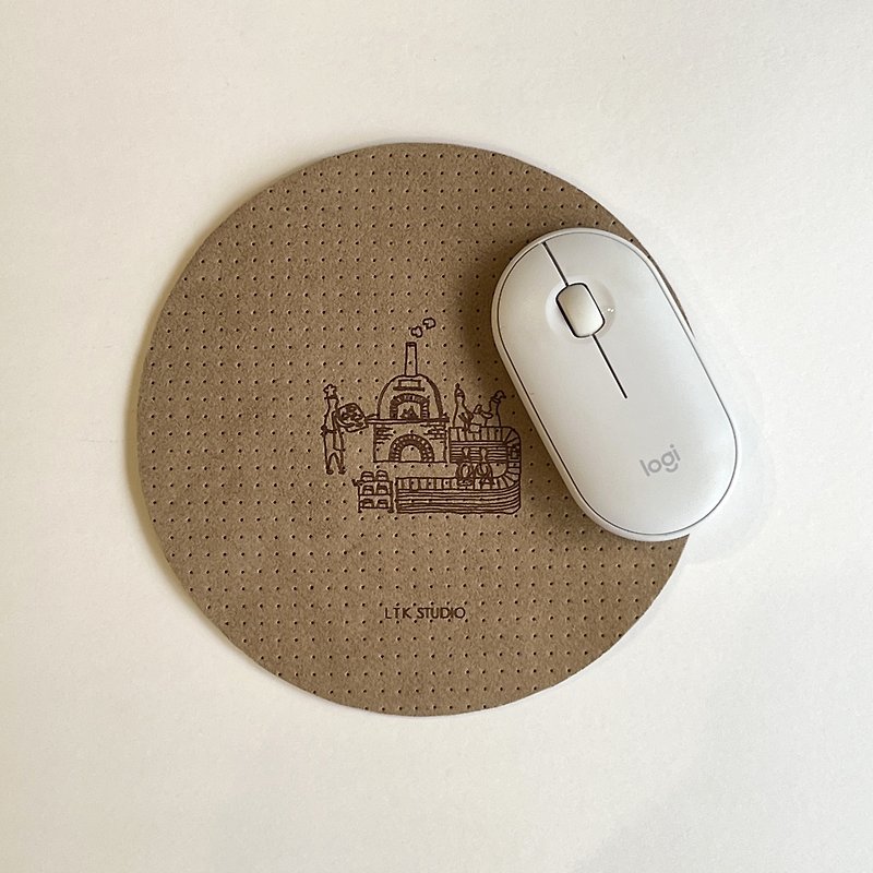 Vegan leather - handmade - mouse pad - แผ่นรองเมาส์ - หนังเทียม 