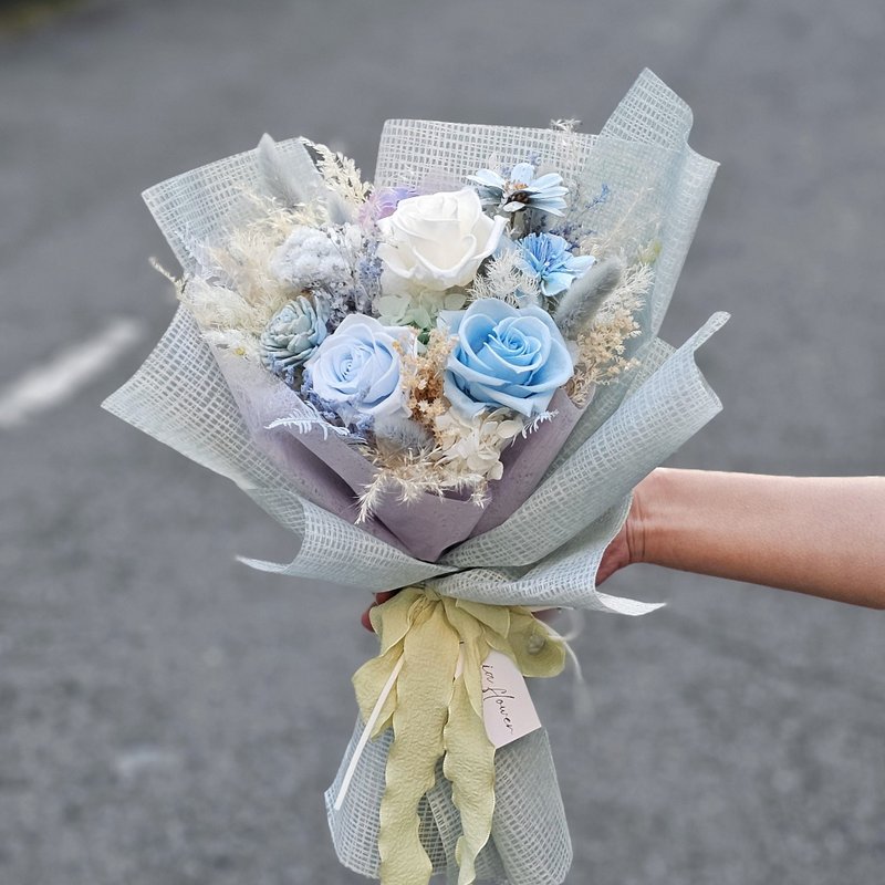 沁藍永生玫瑰花束 現貨 快速出貨 - 乾花/永生花 - 植物．花 粉紅色