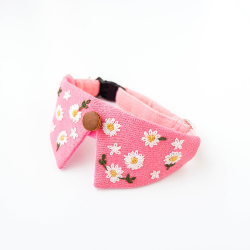 Daisies collar set,Removable- Hand Daisies Embroidery collar for cat - Pink - 項圈/牽繩 - 棉．麻 粉紅色