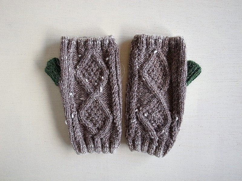 Diamond-patterned tweed mittens, smoked Brown and green gloves made to order - Gloves & Mittens - Wool Brown