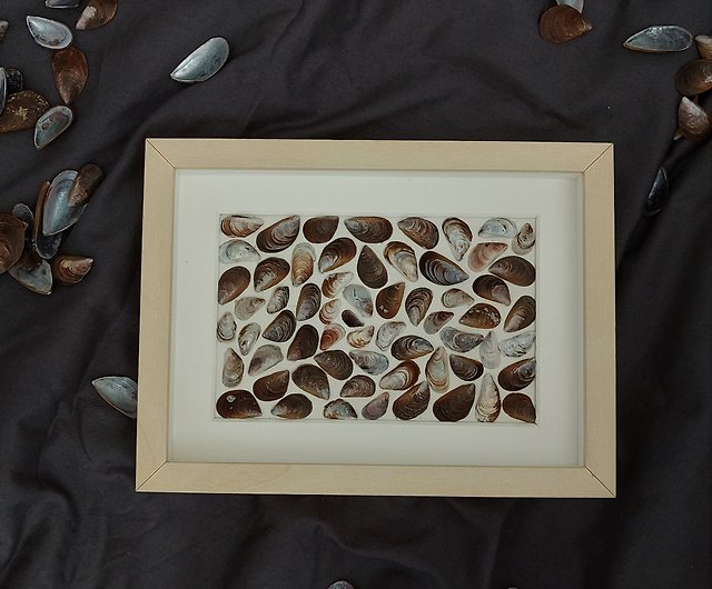 Small picture heart shell sea glass pebbles. SeaShell Art. Shell Wall Art -  Shop ShelluArtDecor Wall Décor - Pinkoi