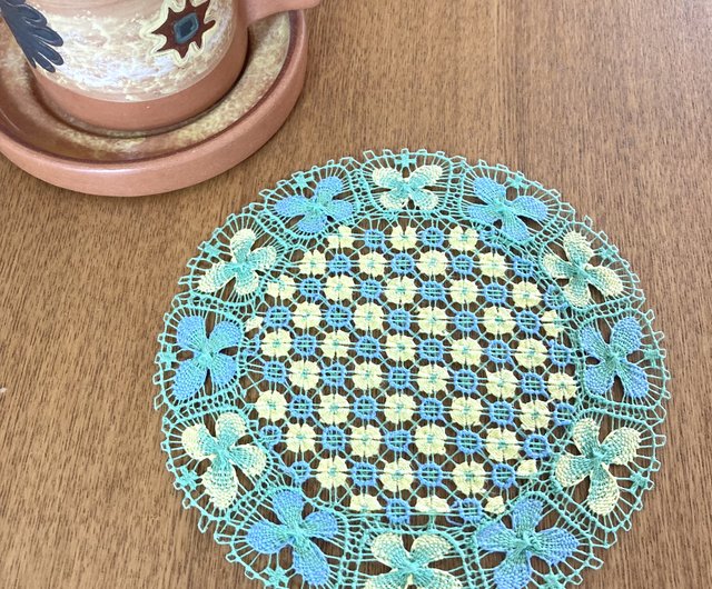 ニャンドゥティ伝説織　額縁入り12輪の白いお花　珍しい　レース　刺繍 ニャンドゥティ伝説織 額縁入り12輪の白いお花 珍しい レース 刺繍