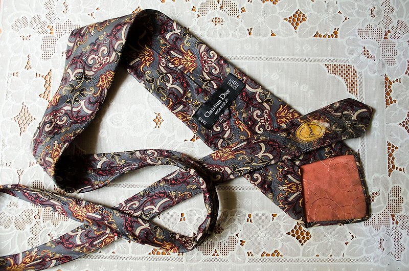 巴洛克植物圖騰印花緞面領帶 Christian Dior #Vintage古著 莞洱 - 領帶/領帶夾 - 絲．絹 