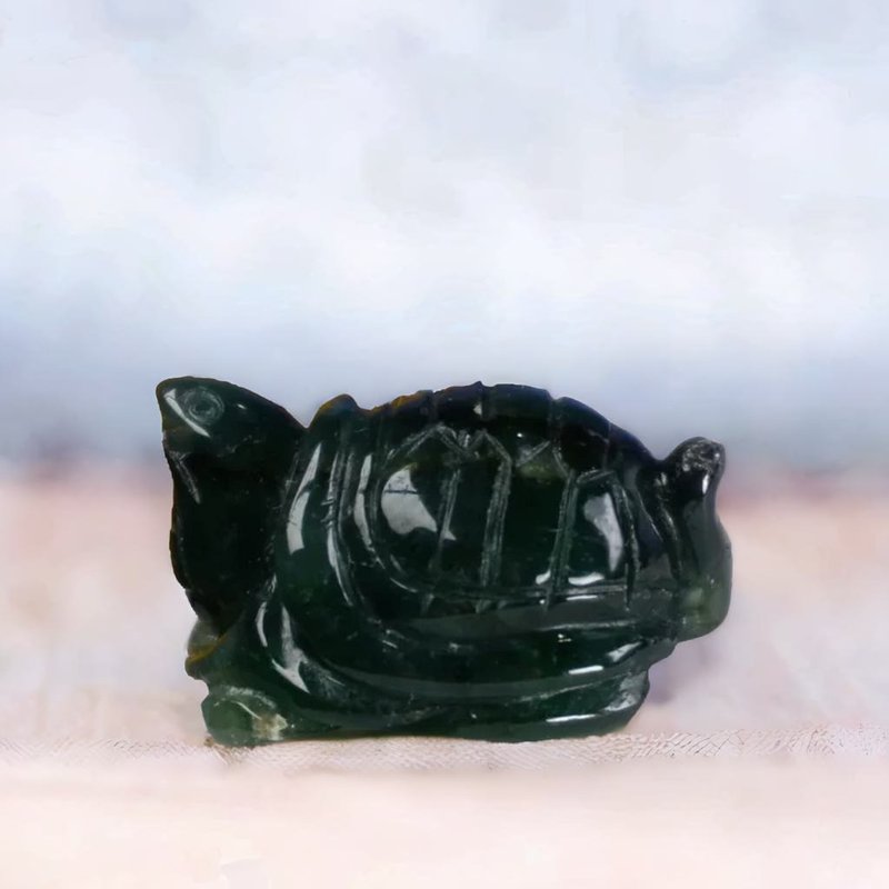 【吉祥‧長壽】冰綠飄花翡翠烏龜擺飾 | 天然緬甸玉翡翠A貨| 送禮 - 其他 - 玉石 綠色