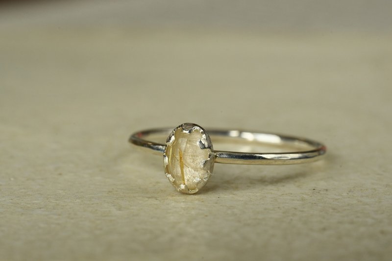 A small shining story of time Rutilated quartz - General Rings - Other Metals Gold