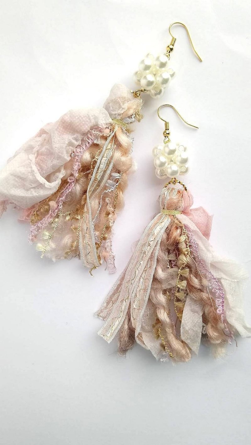 日本紗線　流蘇耳環 - 耳環/耳夾/耳骨夾 - 聚酯纖維 咖啡色