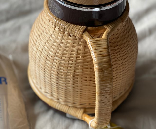 Showa era • Rattan handle • Matcha green enamel kettle • Camping coffee pot  - Shop yesterdaynicethings Pitchers - Pinkoi