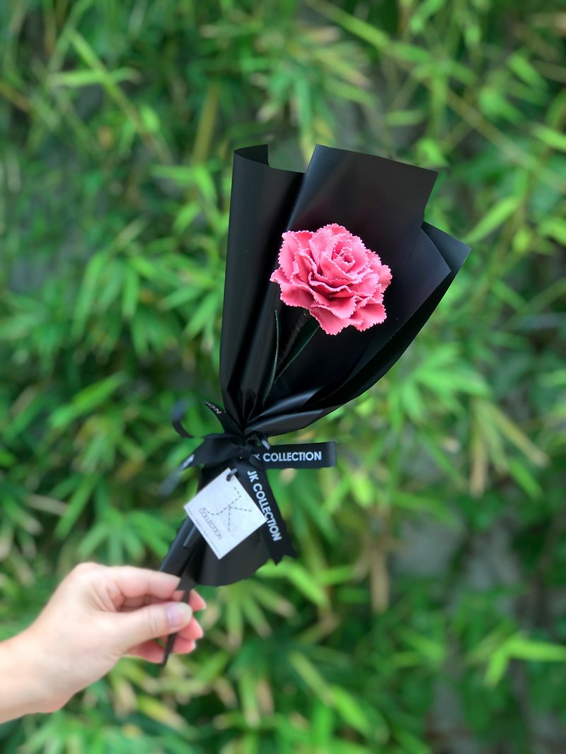 Leather Carnation Bouquet - ของวางตกแต่ง - หนังแท้ หลากหลายสี