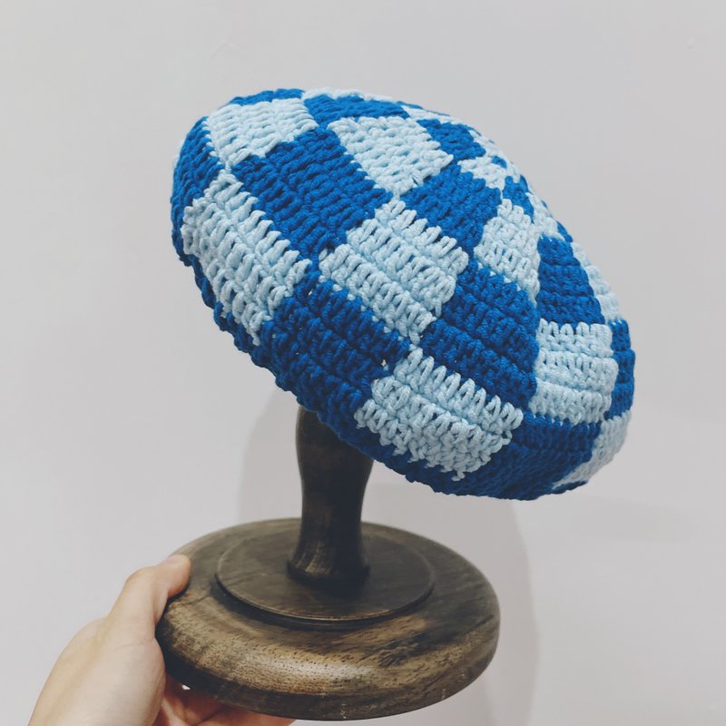 Handmade Crochet Vintage Checkerboard Hat - หมวก - ผ้าฝ้าย/ผ้าลินิน สีน้ำเงิน