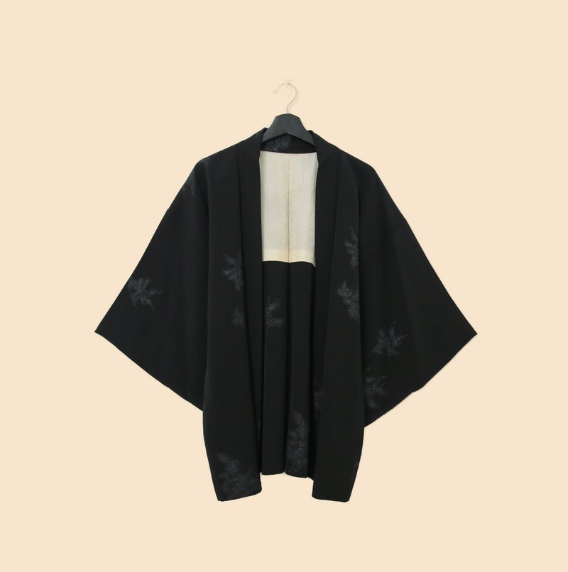 Back to Green-日本帶回羽織 金蔥刺繡 森林  /vintage kimono - 女大衣/外套 - 絲．絹 