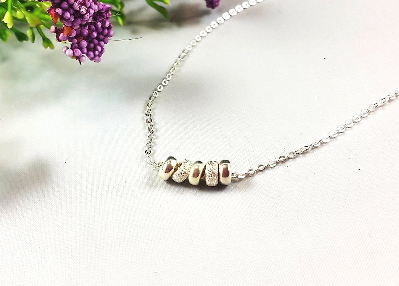 Elegant little embellishment sterling silver necklace / clavicle chain / gift / anniversary / Valentine's Day - Collar Necklaces - Other Metals Purple