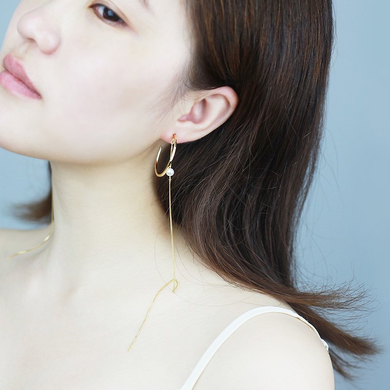 MissQueeny Planetary Track/Natural Pearl Circle Long Ears/Studs - Earrings & Clip-ons - Other Metals Gold