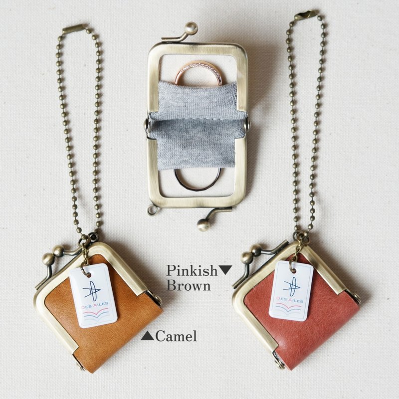 日本製造　這款小巧、方便且可靠的真皮戒指盒將確保您珍貴的戒指 - 化妝袋/收納袋 - 真皮 咖啡色