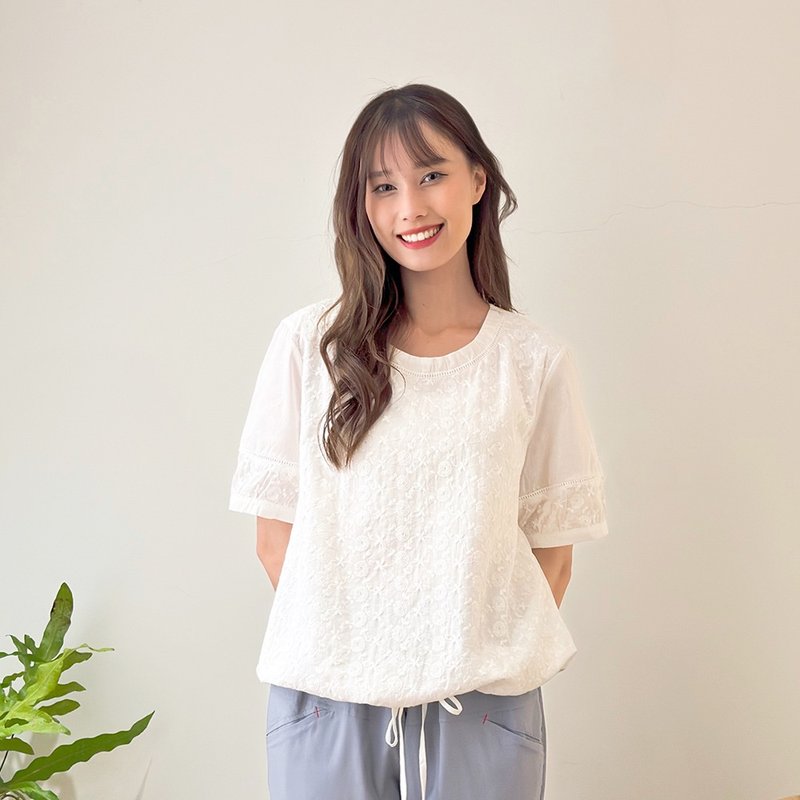 Hana Mokuba 刺繡花布綁帶收口上衣 - 女上衣/長袖上衣 - 其他材質 
