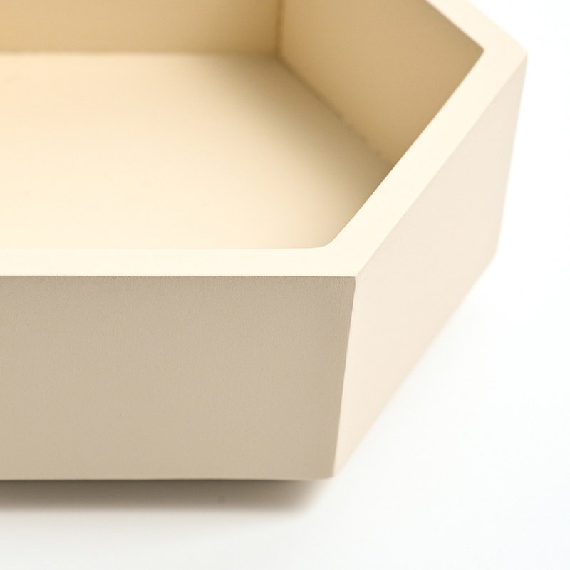 Kerata 精巧雙層六角收納盒  象牙白 - 收納箱/收納用品 - 樹脂 白色