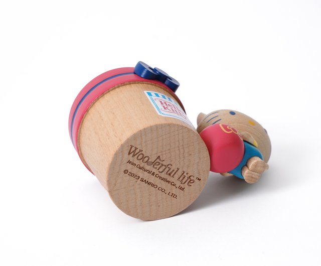 ★ハローキティと多肉植物　非売品の鉢４鉢＆ハローキティ多肉寄せ植え８鉢 ハローキティ プランターの通販