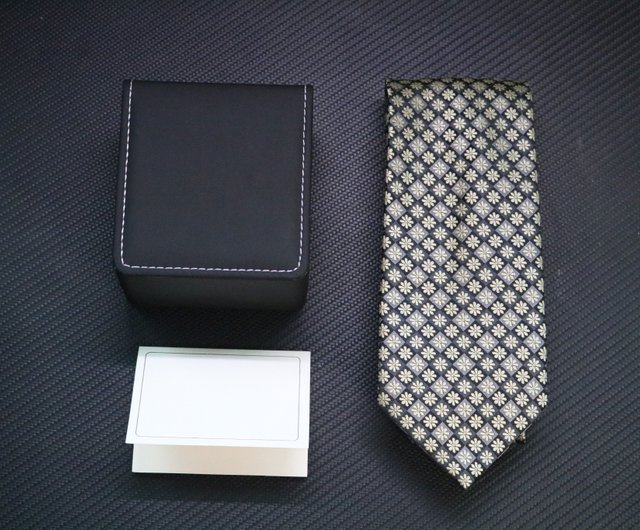 ミュウミュウブルーの日本式シルクネクタイレトロ風necktie