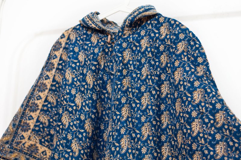 Indian National Wind Fringe Cloak / Bohemian Cape Cloak / Wool Hooded Cloak - Blue Iran - Knit Scarves & Wraps - Wool Multicolor