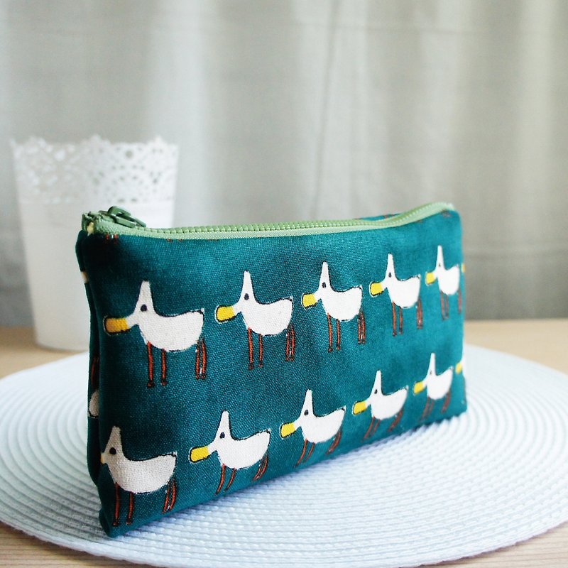 Lovely【Japan cloth order】four-foot duck pen bag, tool bag【green】 - กล่องดินสอ/ถุงดินสอ - ผ้าฝ้าย/ผ้าลินิน สีเขียว