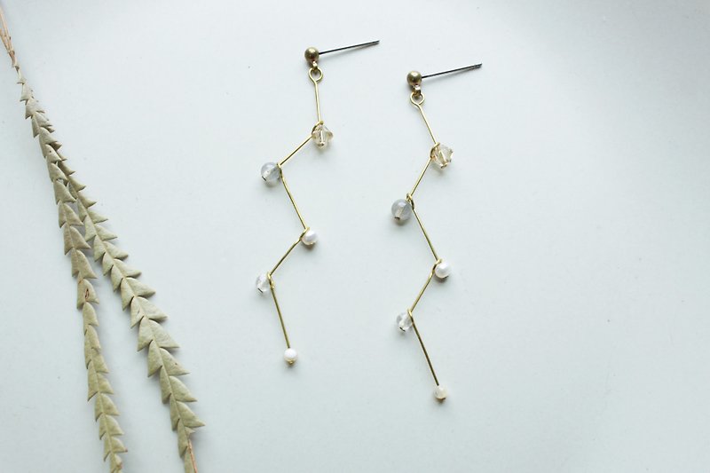 | Galaxy | Earrings (Meteor) - White - Earrings & Clip-ons - Other Metals White
