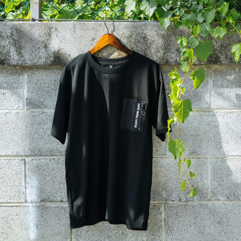 (NEW)北流口袋T恤 - 其他 - 棉．麻 黑色