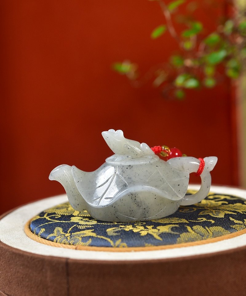 精品 天然新疆和田玉青花把把壺  雕工精緻 - 其他 - 玉石 