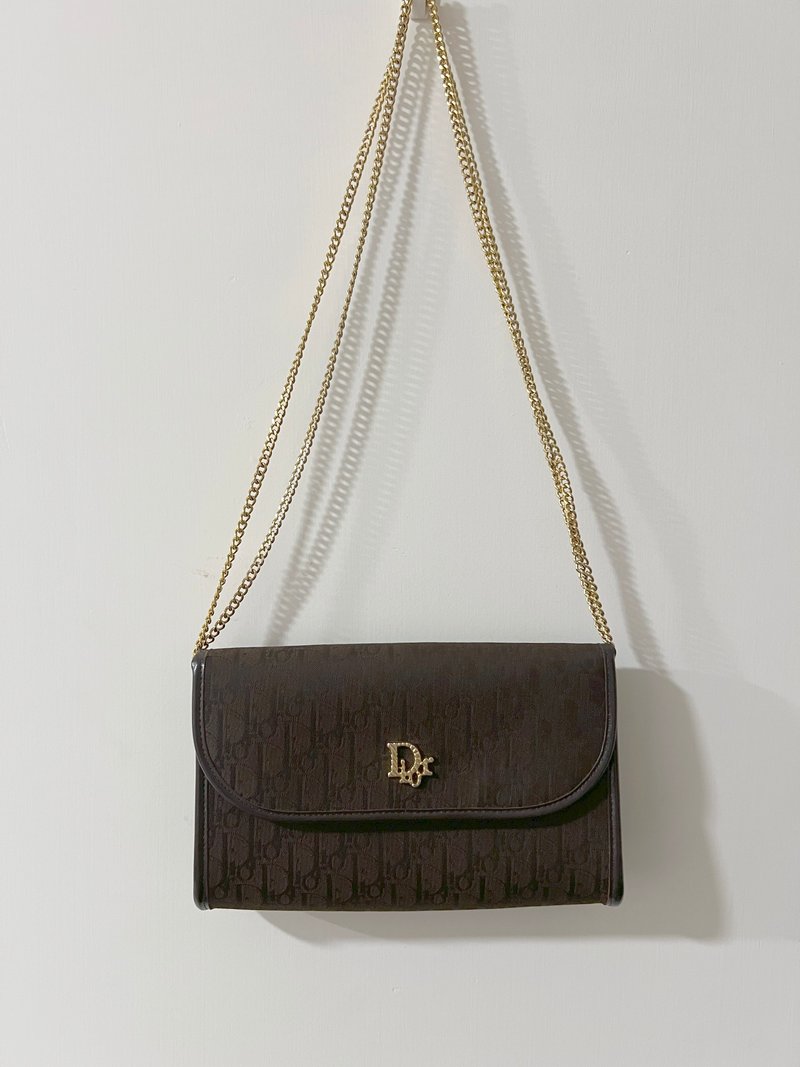 Dior rare temperament brown gold side cross-body bag hand armpit bag can be used as a single chain or double chain Japanese medieval - กระเป๋าแมสเซนเจอร์ - วัสดุอื่นๆ สีนำ้ตาล