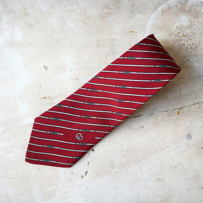 Pumpkin Vintage. Vintage retro Italian Gucci senior tie - เนคไท/ที่หนีบเนคไท - ผ้าไหม สีแดง