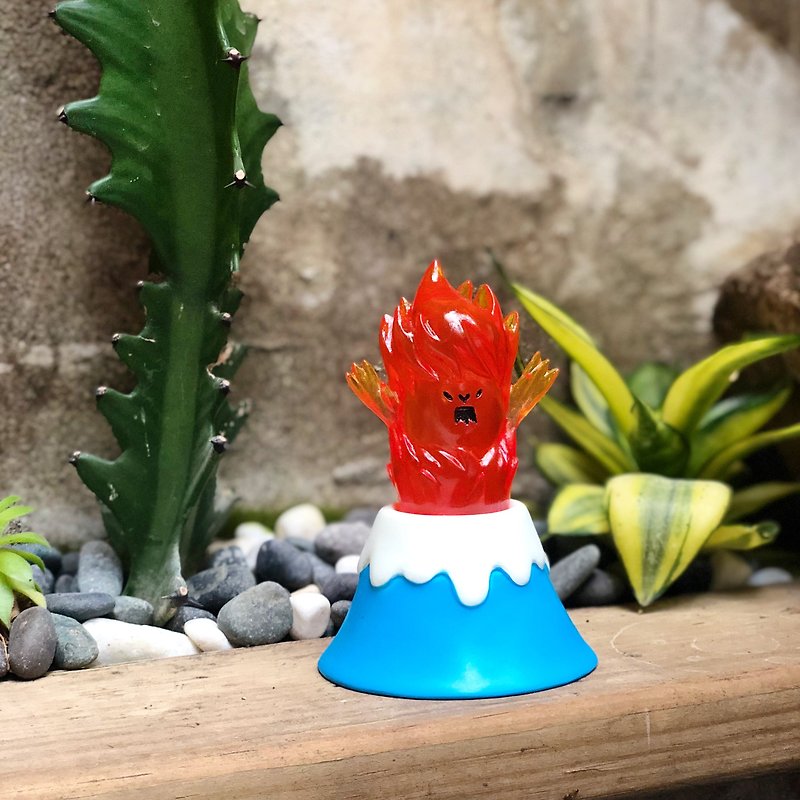 火山のオリジナルカラーバージョンバフオリジナルデザイナードール手作り樹脂のおもちゃ - 人形・フィギュア - レジン レッド