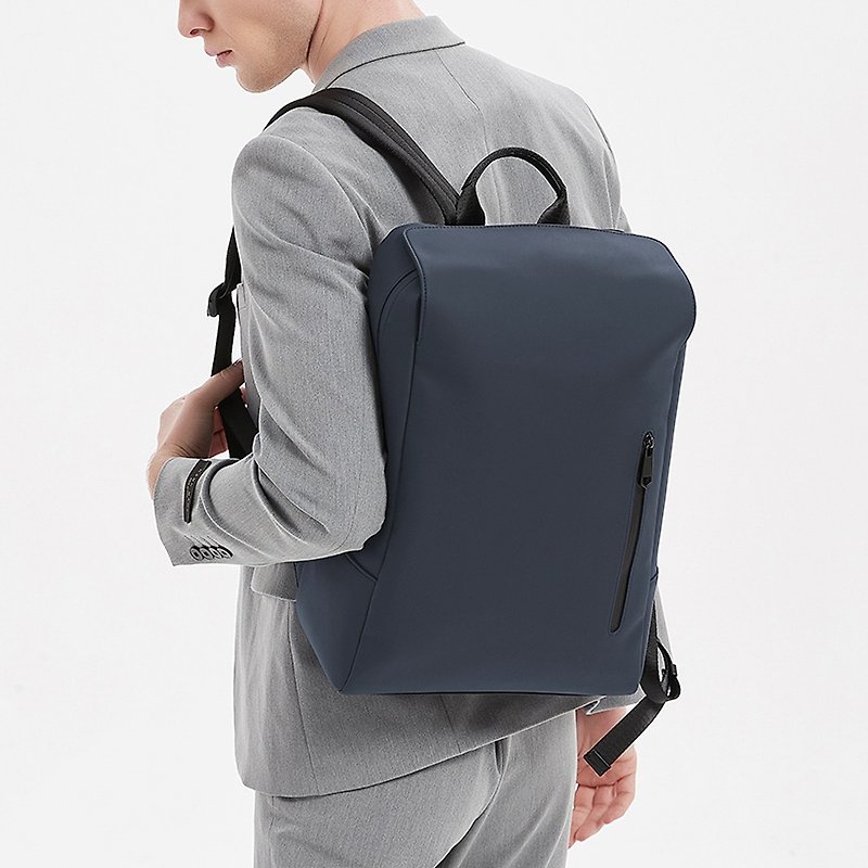【熱賣新品】Vista 防水輕便筆電背包 16吋 (海軍藍) - 背囊/背包 - 防水材質 藍色