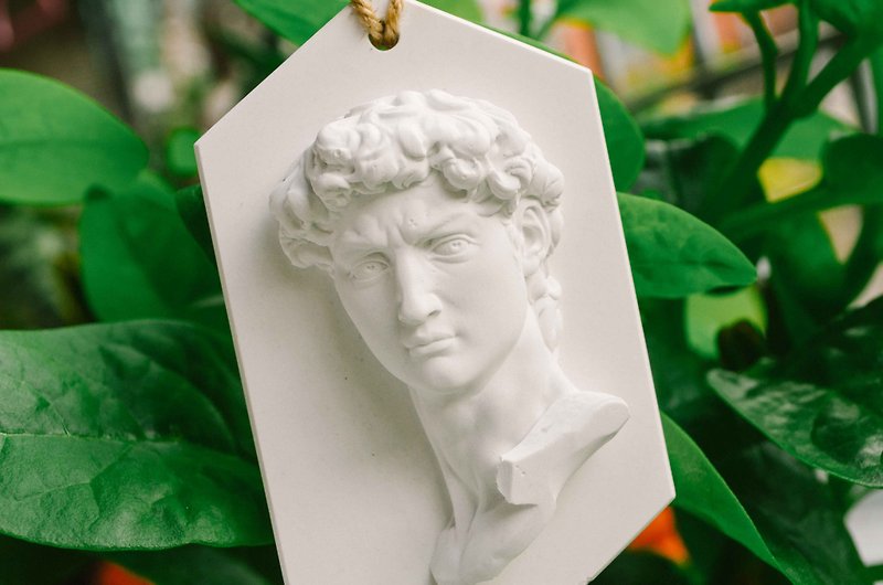 Statue of David embossed diffuser Stone tag graduation gift - Fragrances - Other Materials White